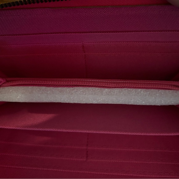 Simply Southern Phone Wallet w/ Wristlet Strap Zipper Pink Cow Print  NWTS - Picture 4 of 5